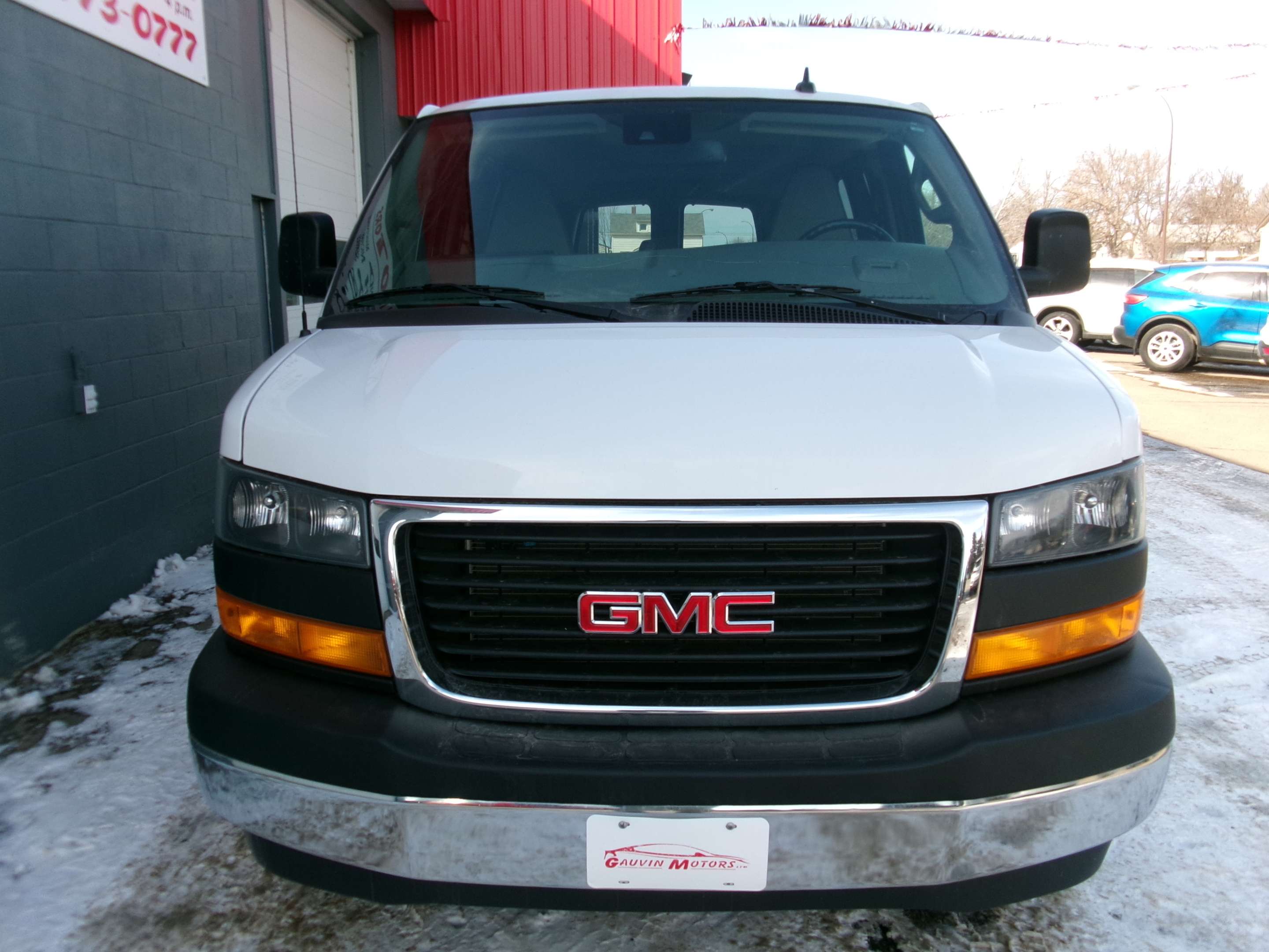 2021 GMC Savana 3500 Passenger