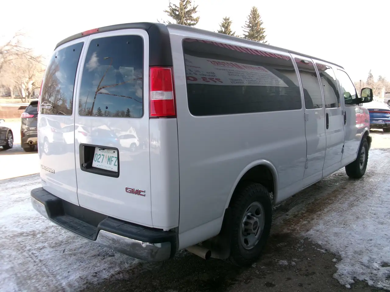 GMC Savana photo GMC Savana