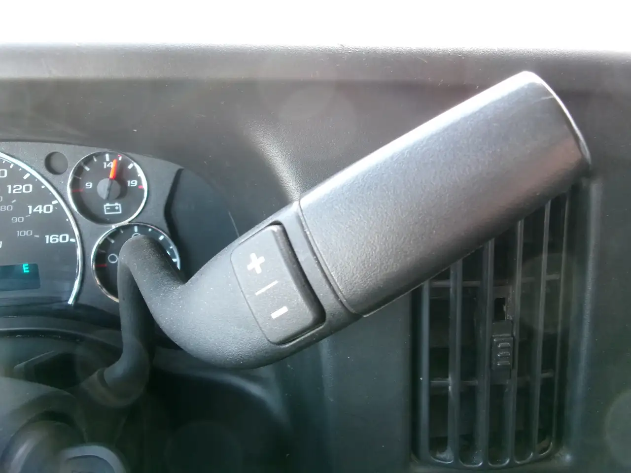 GMC Savana photo GMC Savana