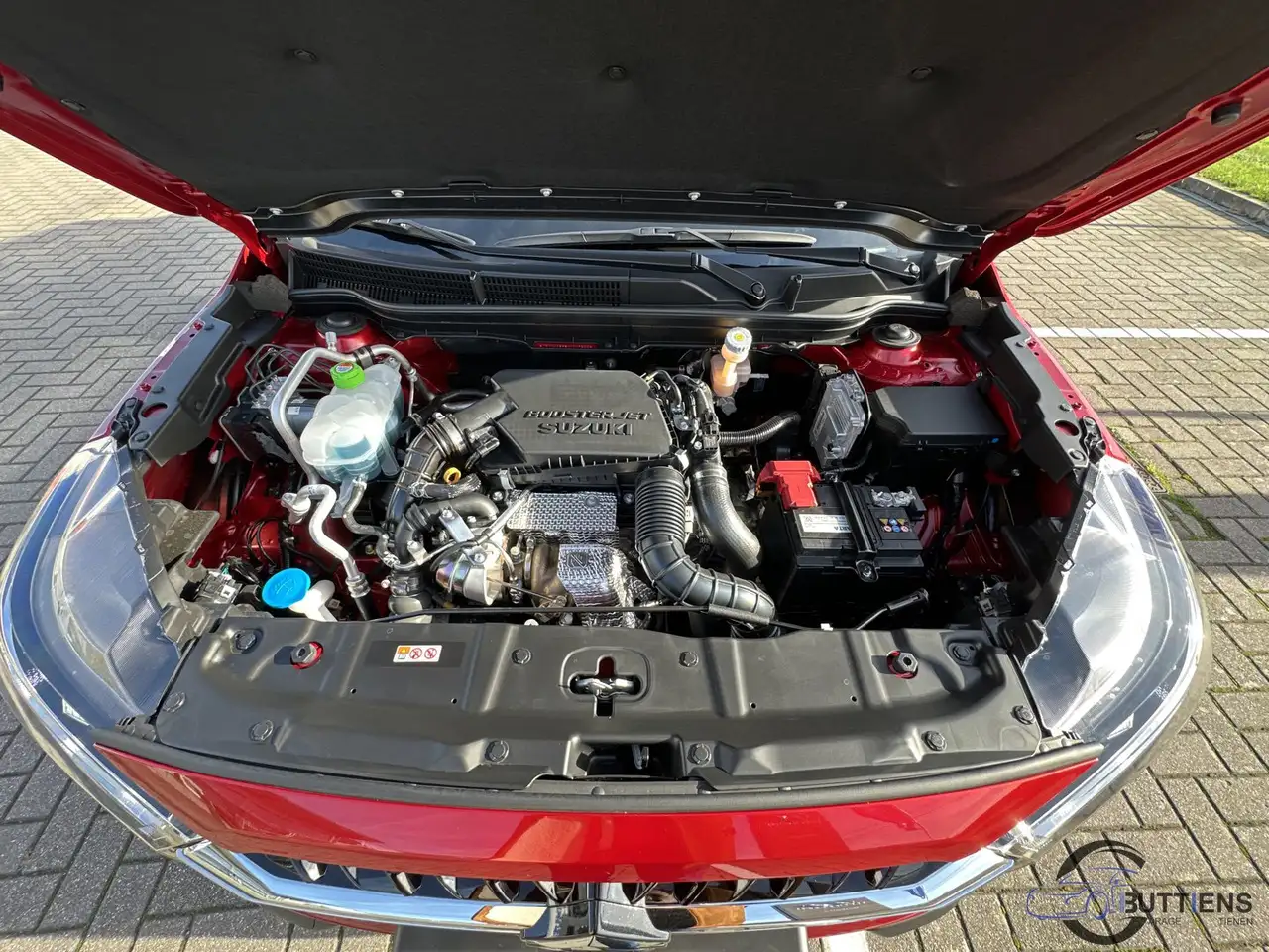 Suzuki SX4 S-Cross Grand Luxe + 2WD (MY24) 9