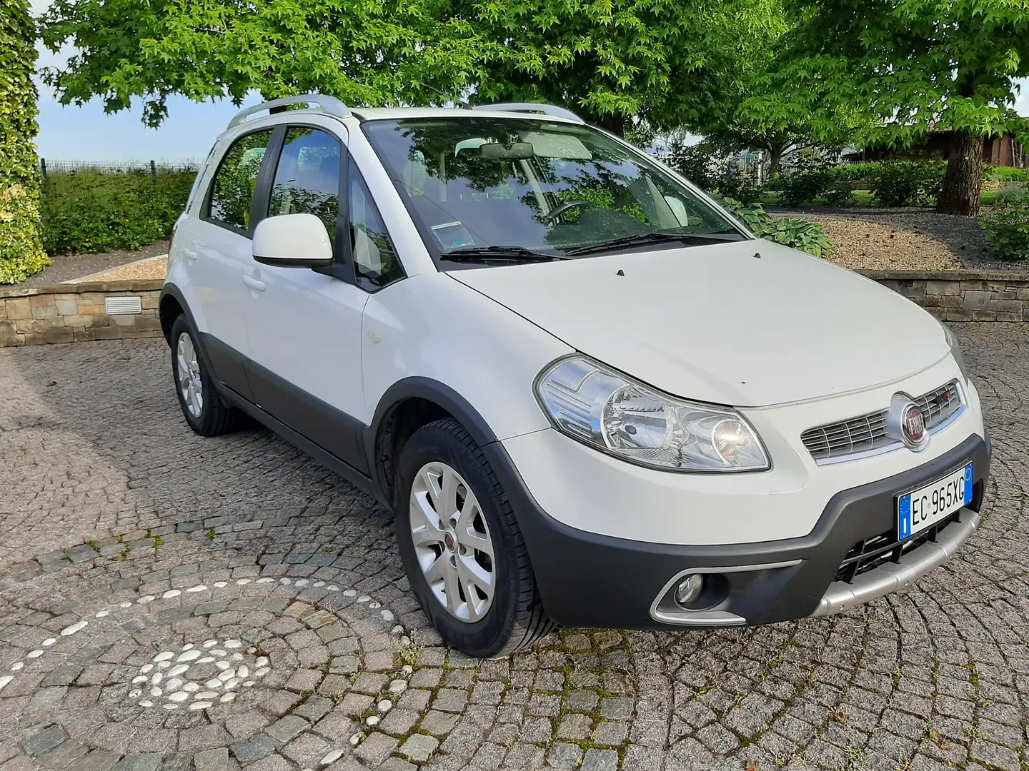 Fiat Sedici Sedici 2.0 mjt Emotion 4x4 140cv Bianco - 1