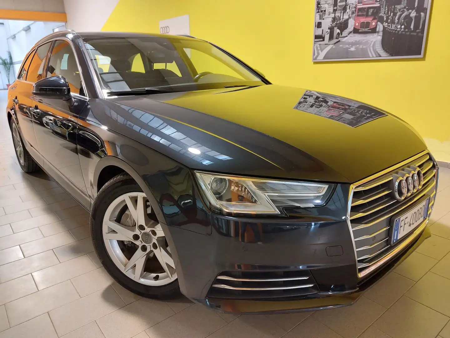 Audi A4 A4 AVANT 2.0 TDI SPORT 190CV S-TRONIC Blu/Azzurro - 2