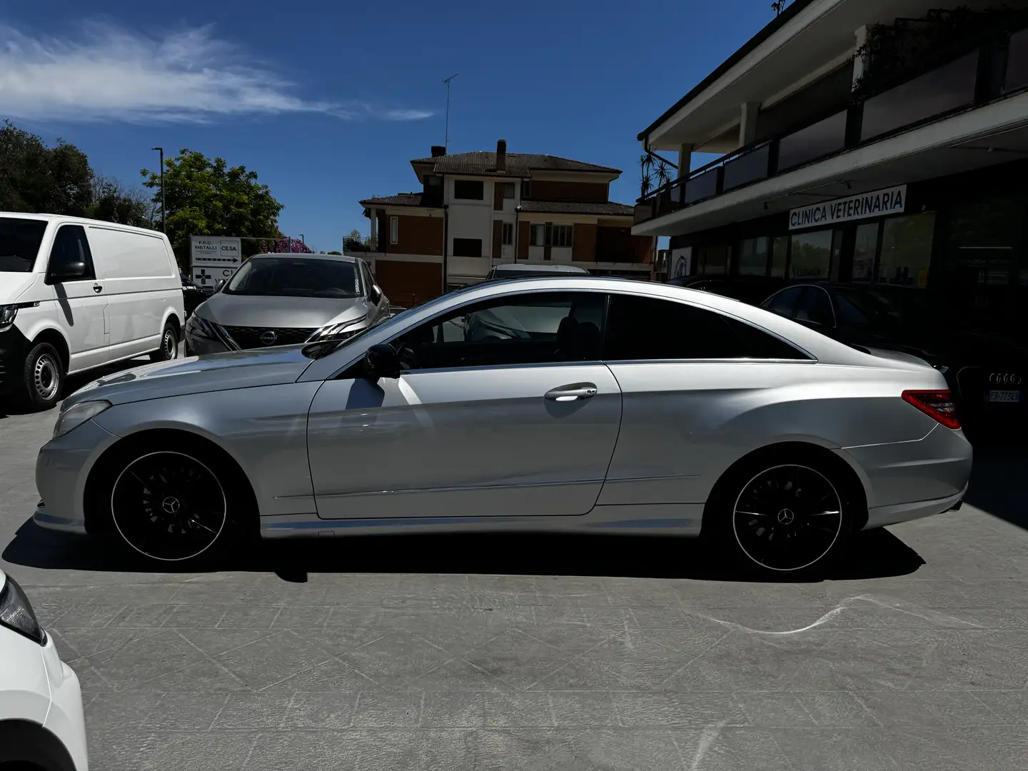 Mercedes-Benz E 220 E Coupe 220 cdi be Avantgarde Argento - 2