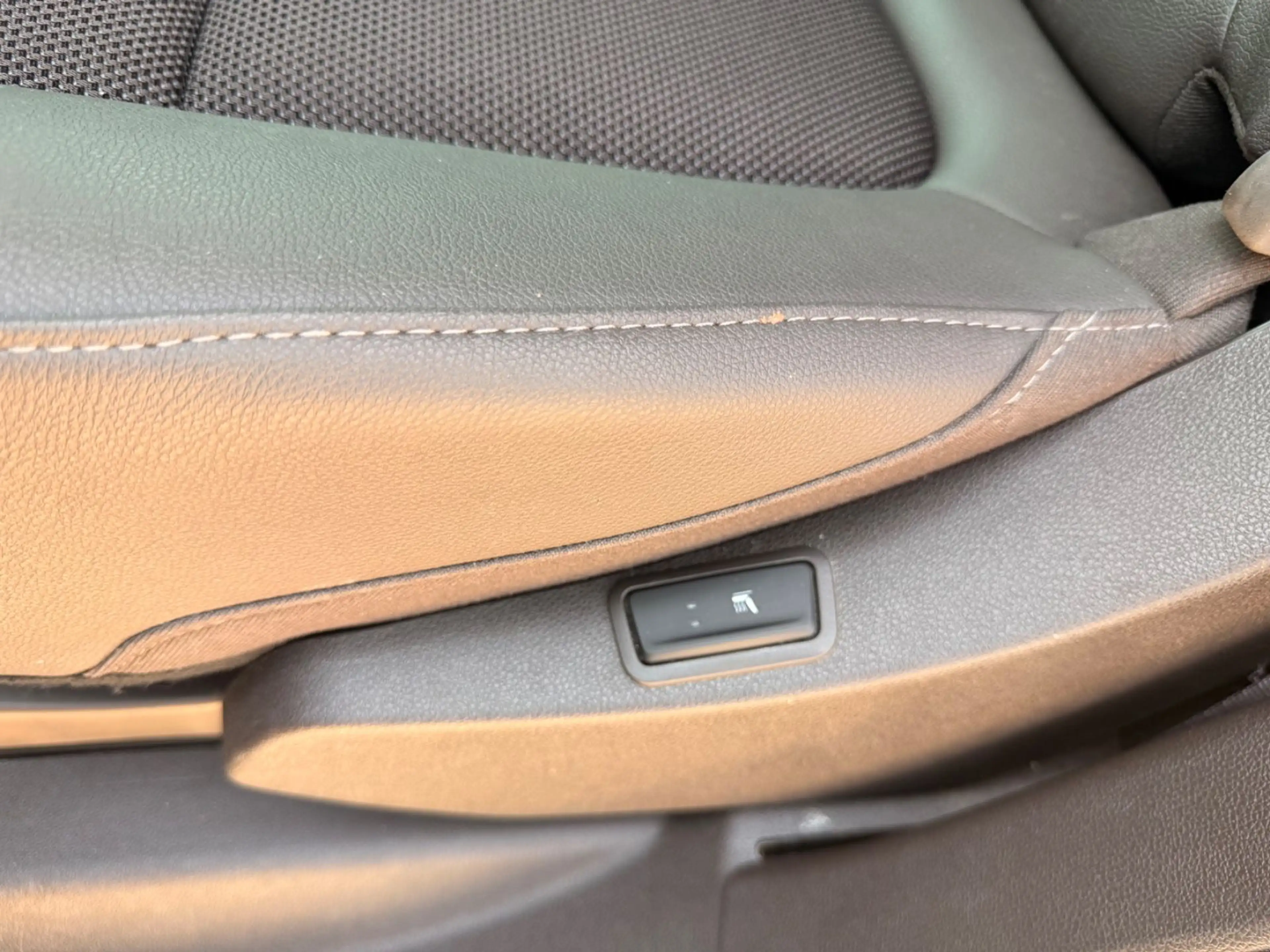 Renault Espace V Limited — photo 11