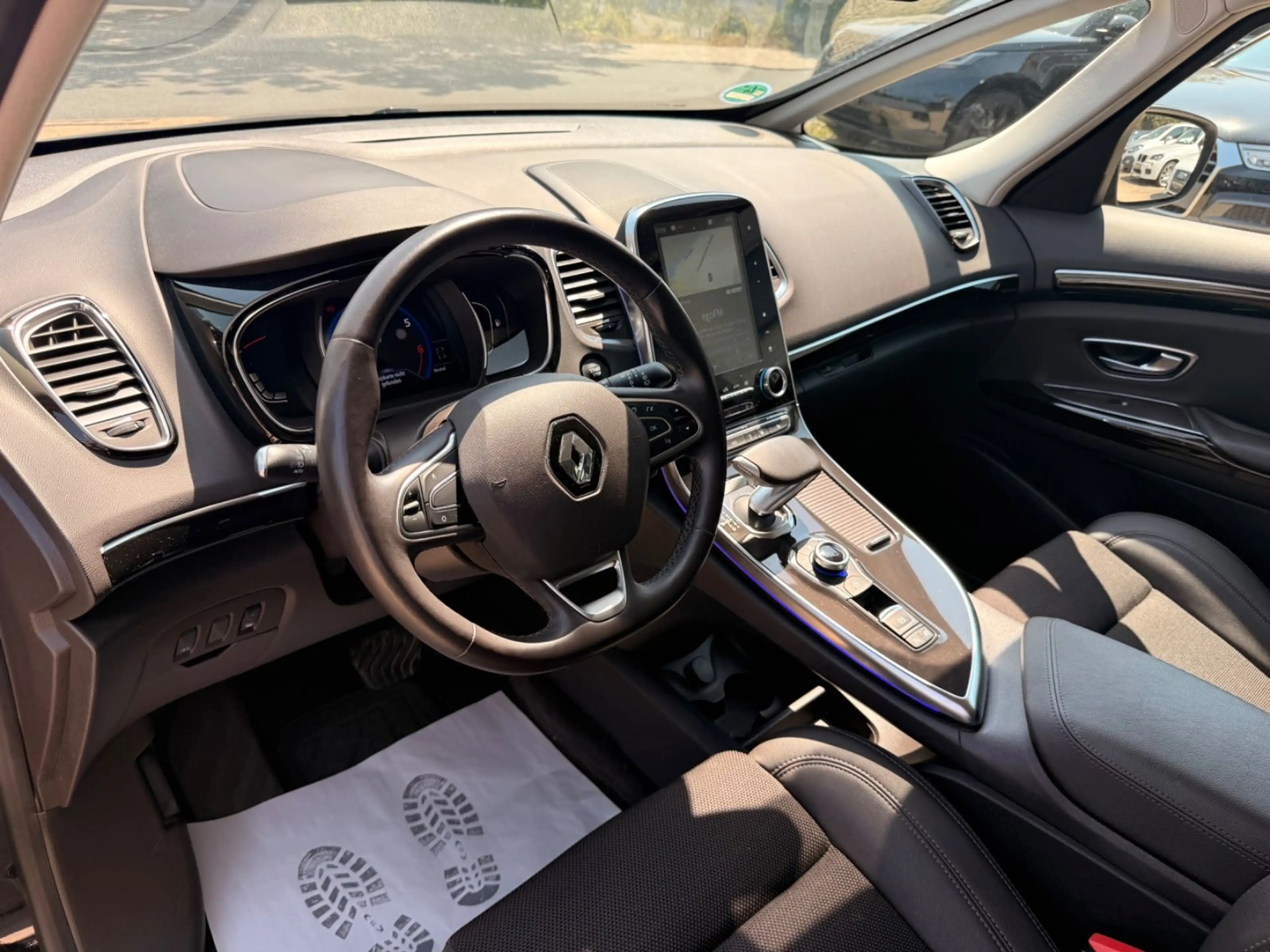 Renault Espace V Limited — photo 15