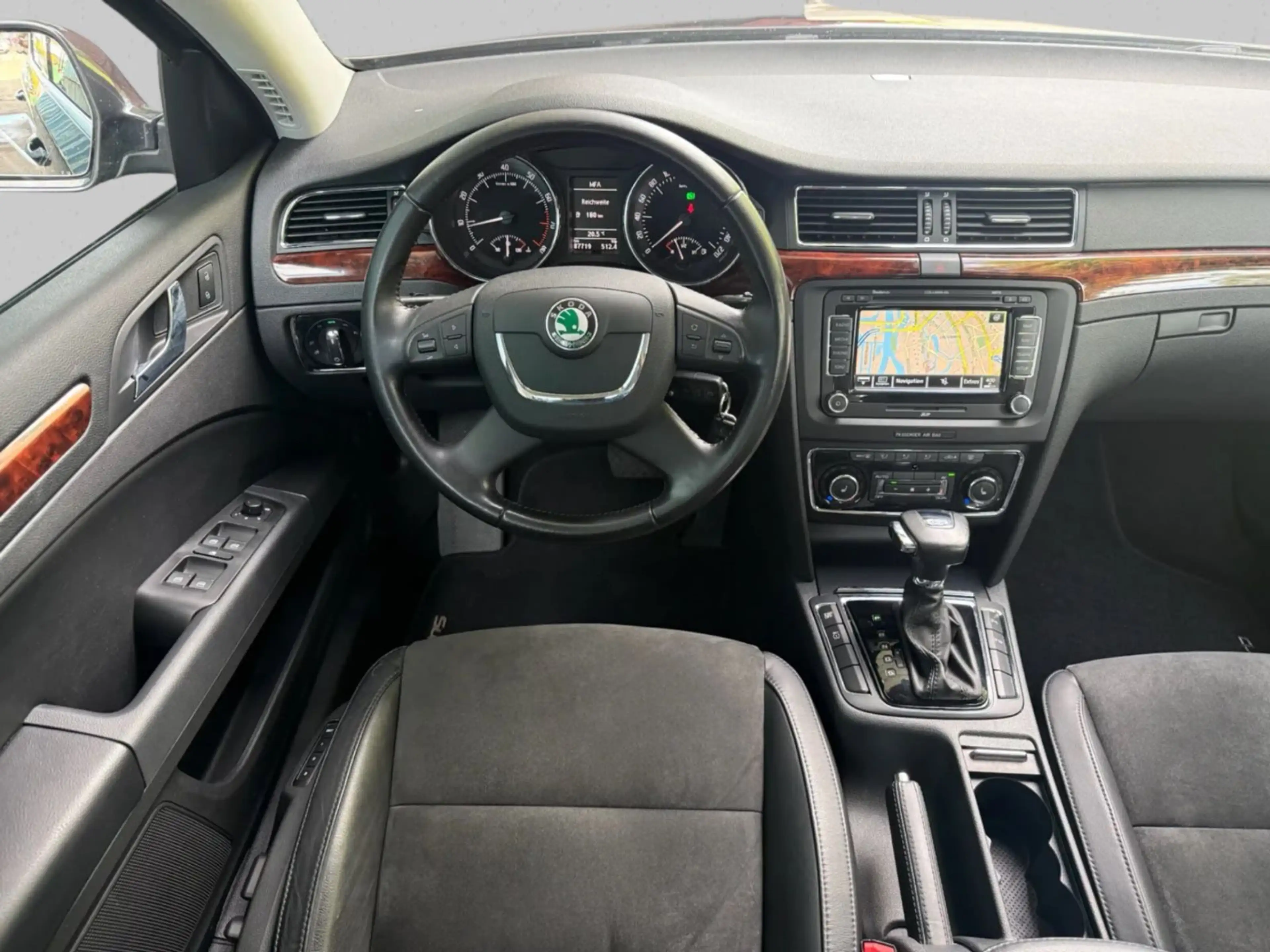 Skoda Superb Elegance Scheckheft — photo 6