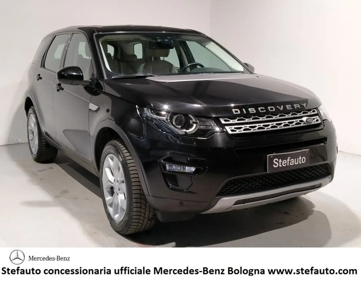 Land Rover Discovery Sport 2.0 TD4 180 CV HSE Auto crna - 1