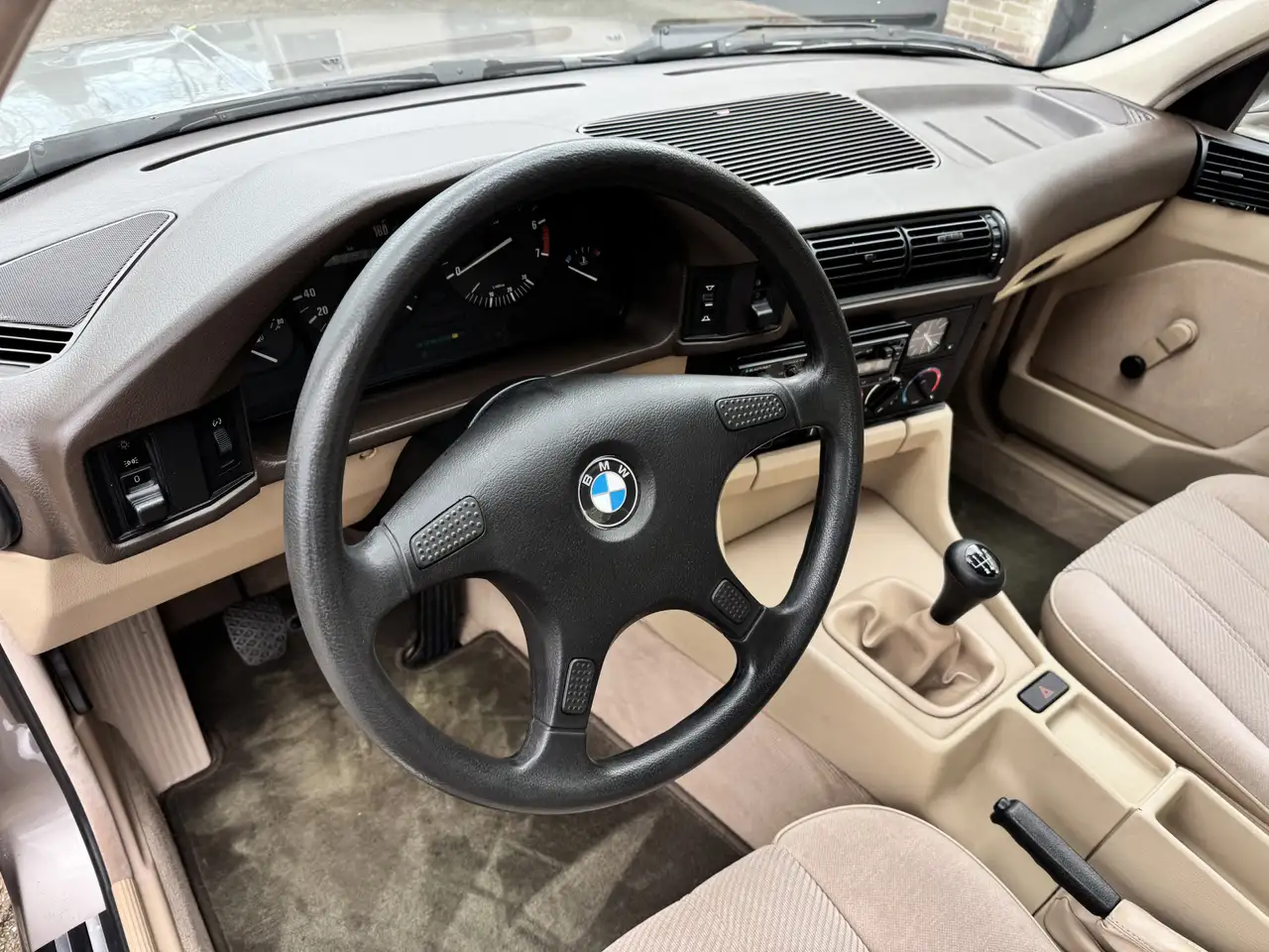 BMW 520 5-serie 520i Schuifdak Youngtimer! BTW Auto!, foto 3