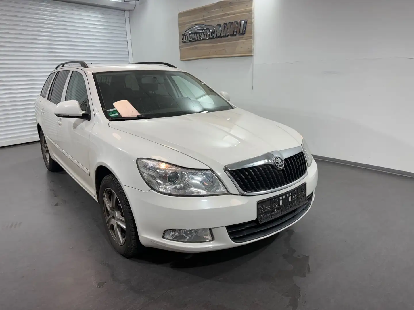 Skoda Octavia Combi Ambition Weiß - 1