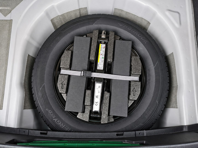 Skoda Scala 1.0 TSI Selection Kamera APP Anhängerk. — photo 11