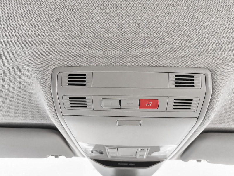 Skoda Scala 1.0 TSI Selection Kamera APP Anhängerk. — photo 10