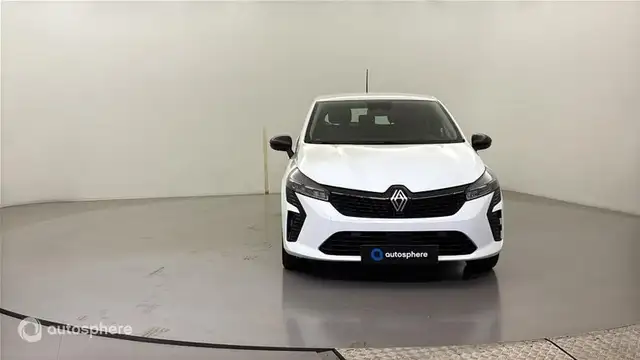 Renault Clio view 2