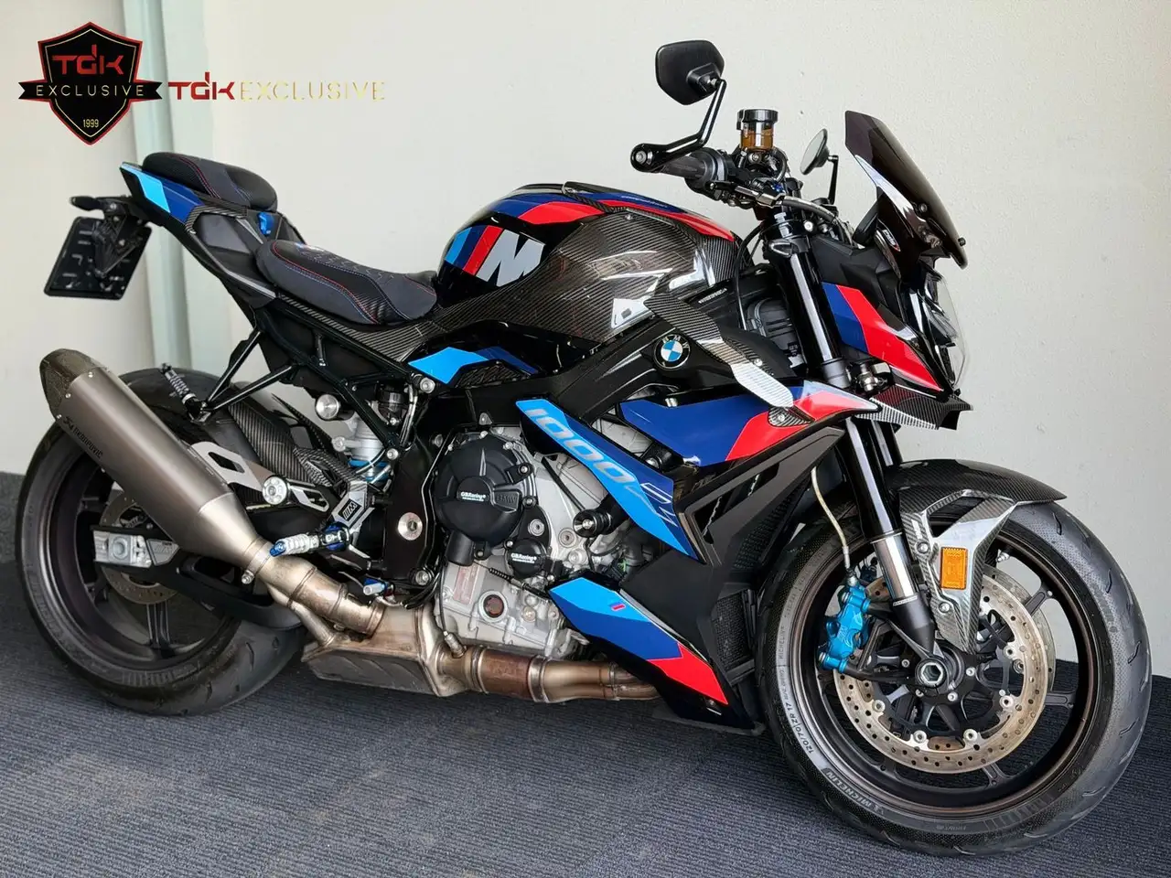 BMW M 1000 R