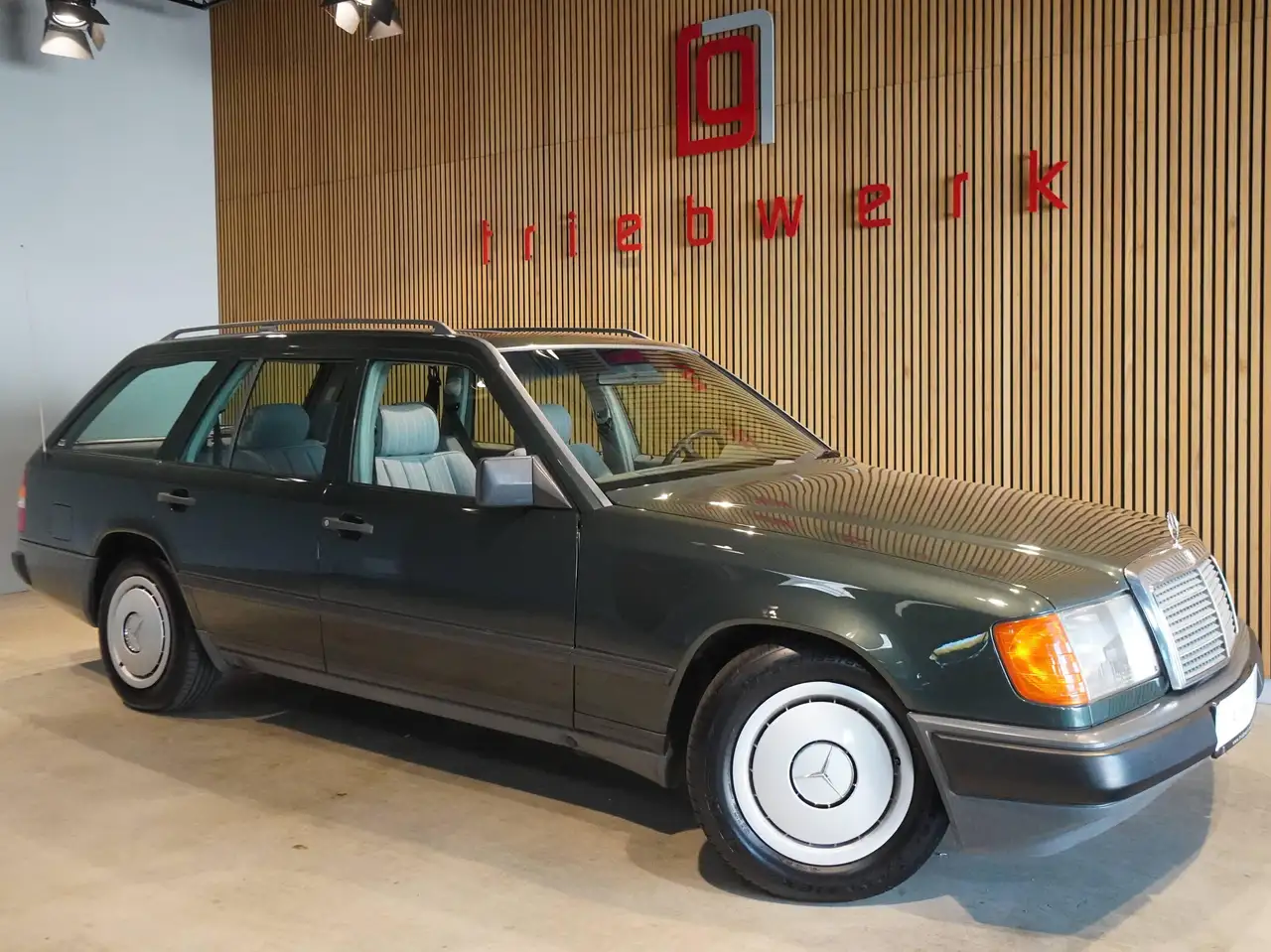 Mercedes-Benz E 300 W124 300 TE*7-Sitzer*Top-Zst*1. Hd*nur 61 TKm*, foto 2