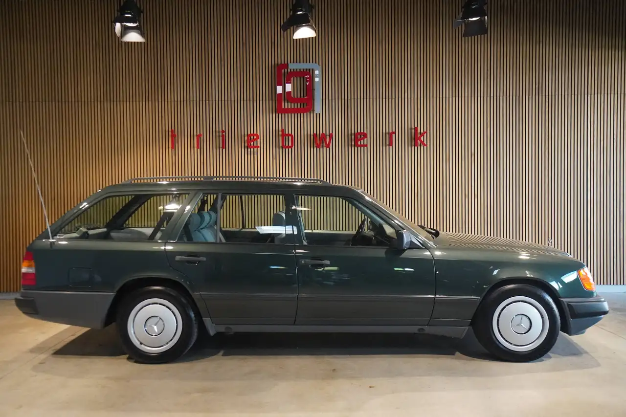 Mercedes-Benz E 300 W124 300 TE*7-Sitzer*Top-Zst*1. Hd*nur 61 TKm*, foto 1