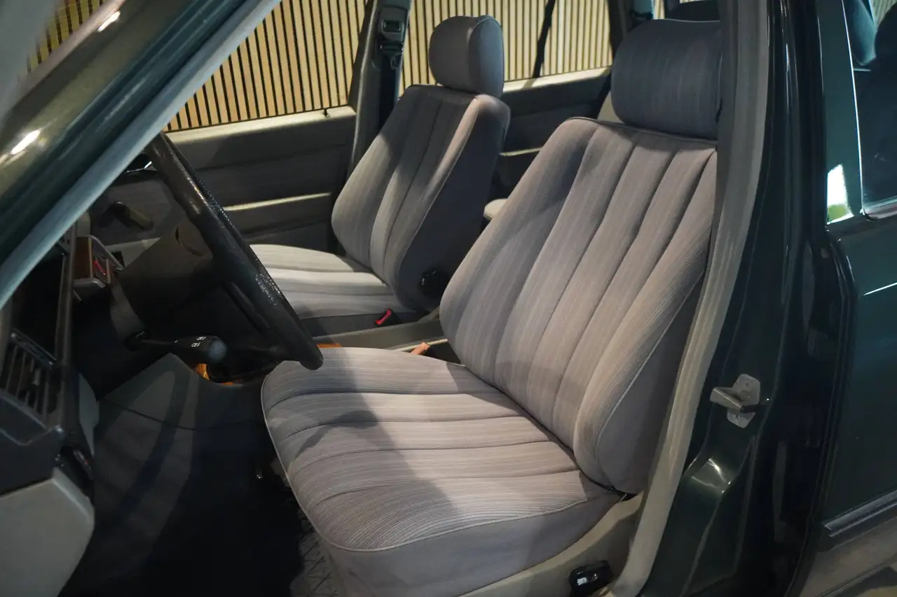 Mercedes-Benz E 300 W124 300 TE*7-Sitzer*Top-Zst*1. Hd*nur 61 TKm*, foto 8