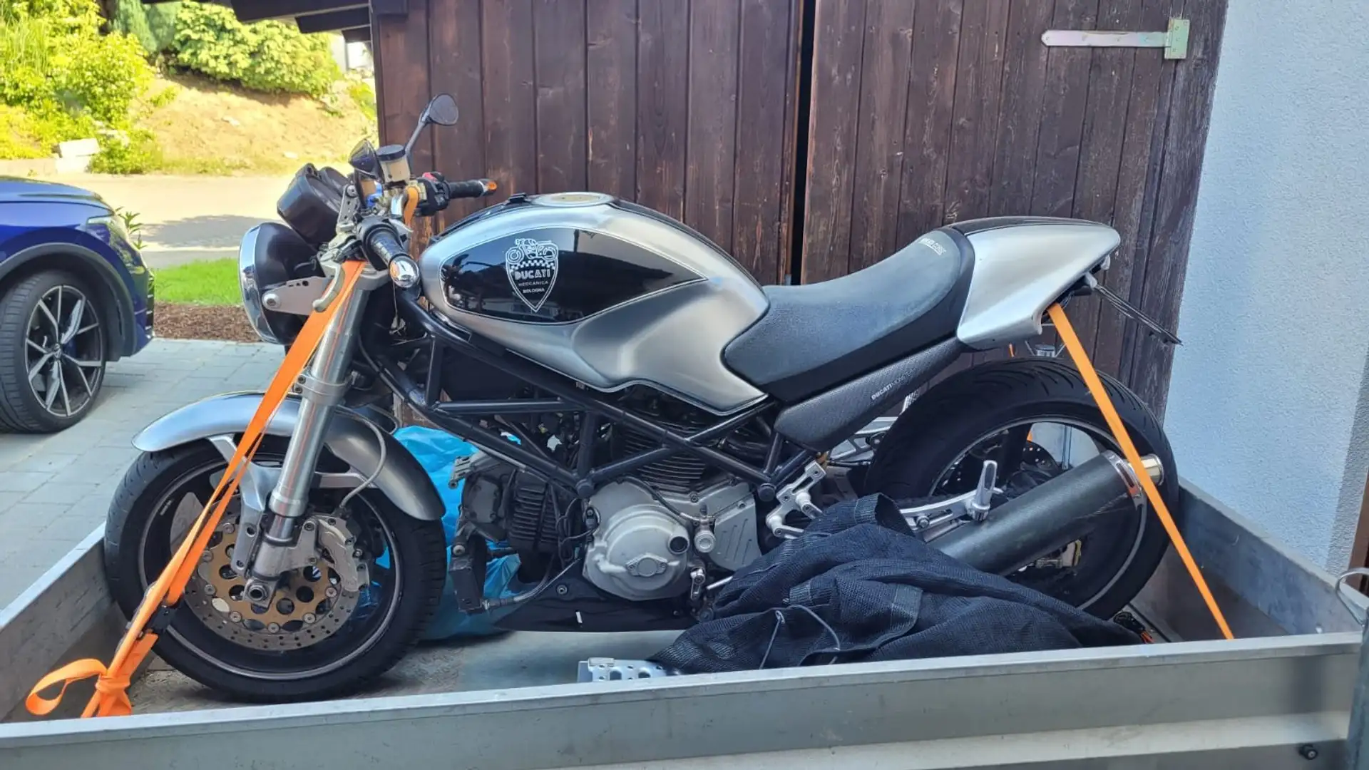 Ducati Monster 900 Plateado - 2