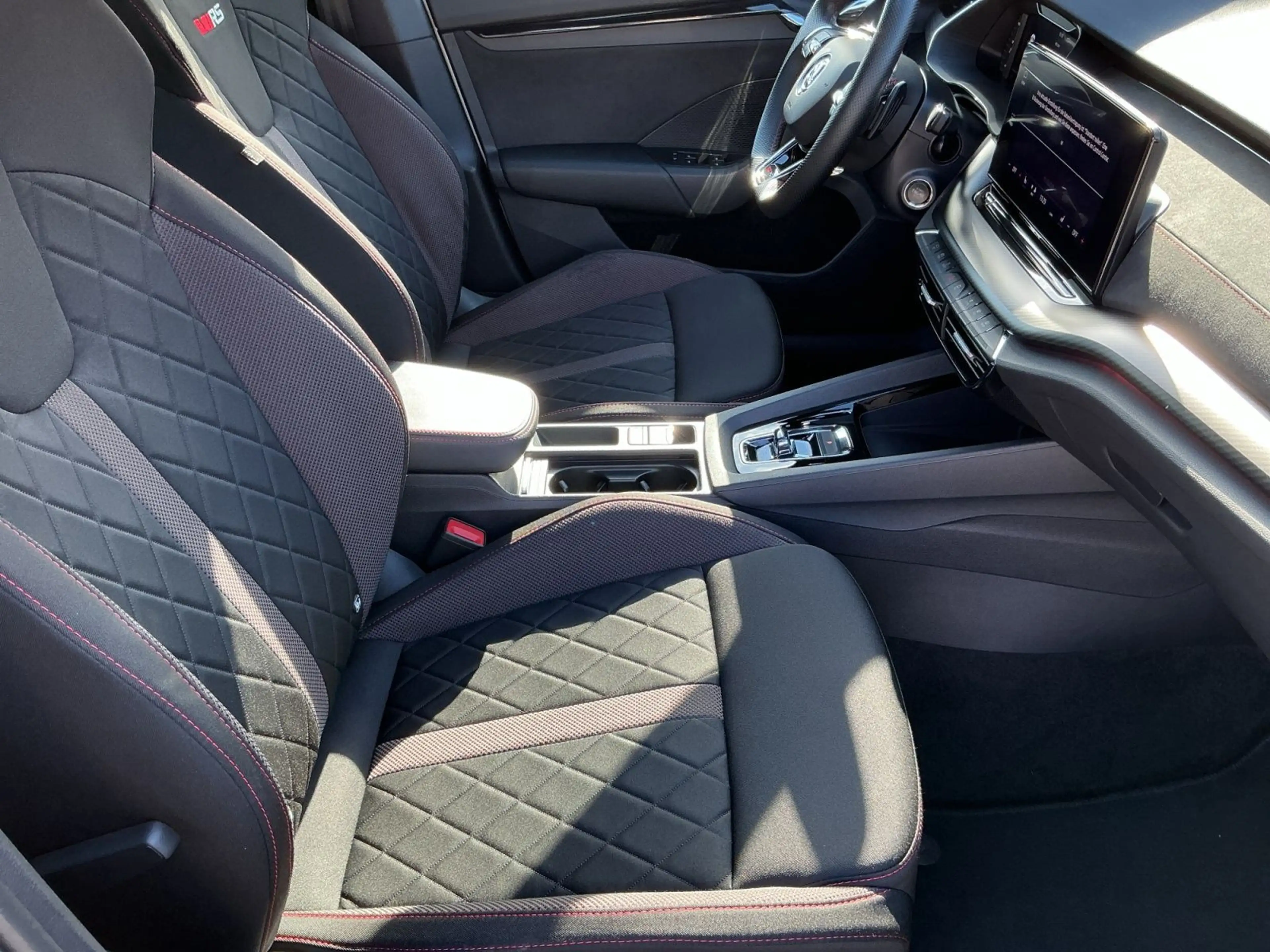 Skoda Octavia Combi RS 2.0 TDI MATRIX+HUD+STDHZG+ACC — photo 13