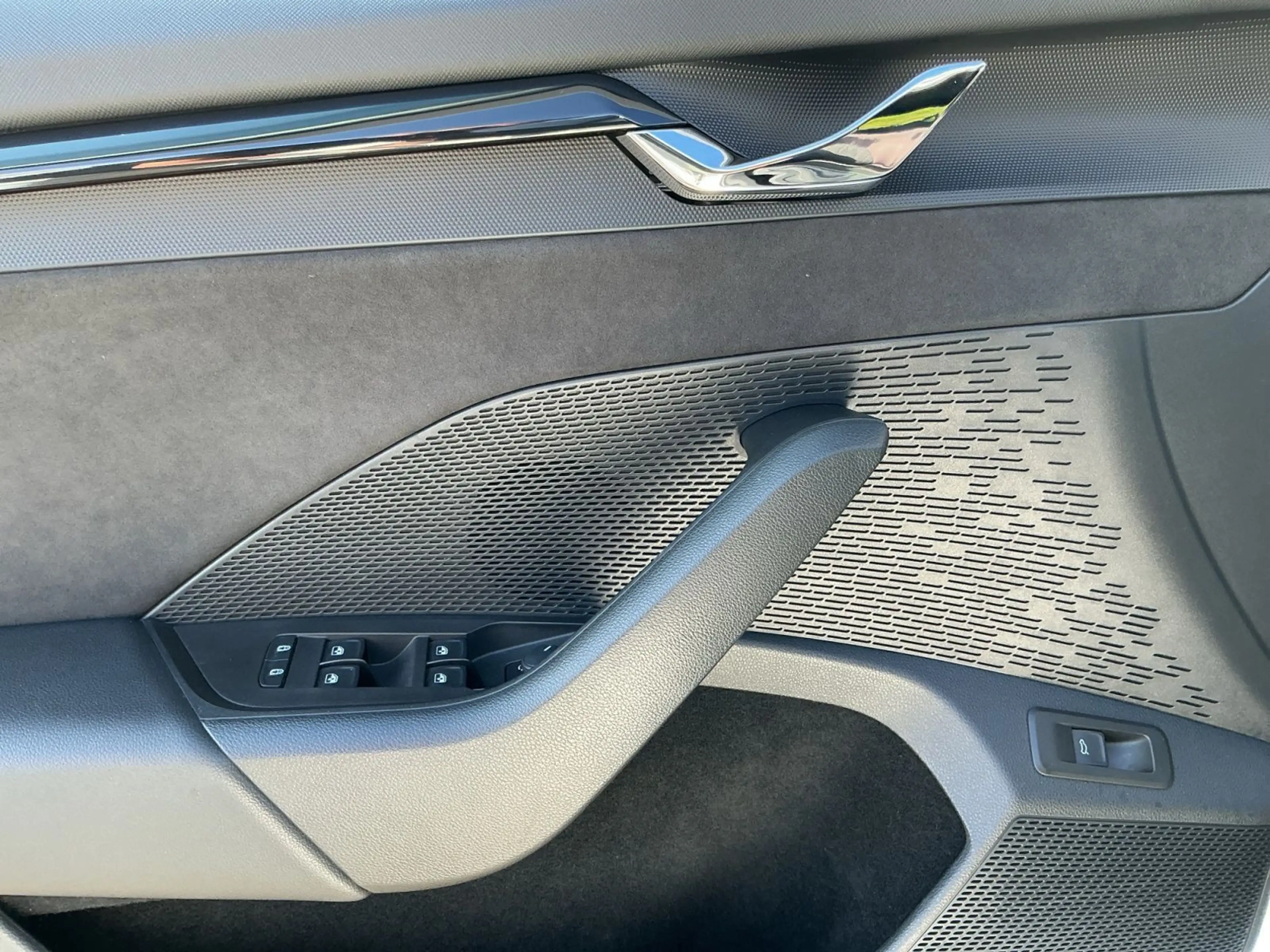 Skoda Octavia Combi RS 2.0 TDI MATRIX+HUD+STDHZG+ACC — photo 15