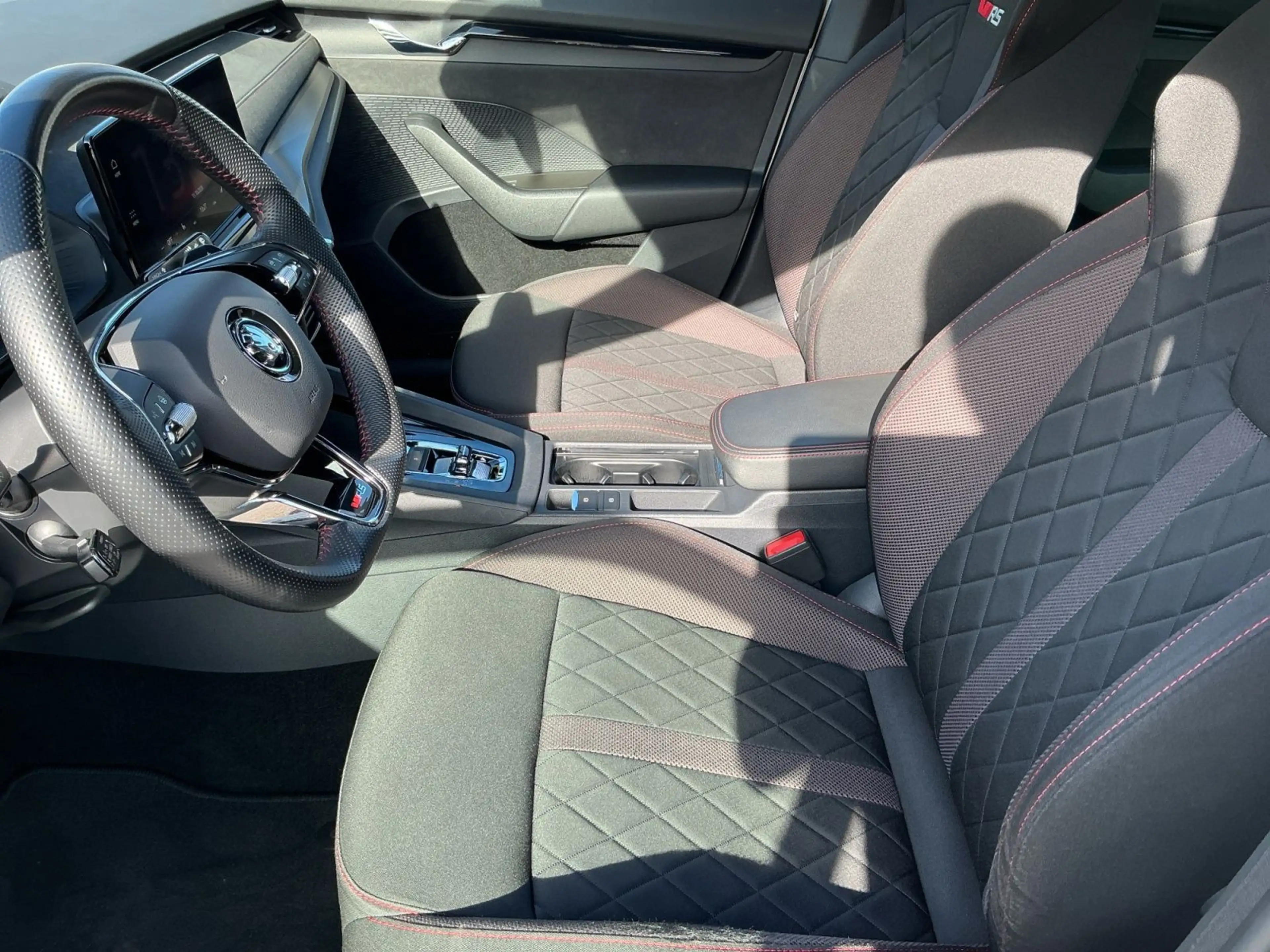 Skoda Octavia Combi RS 2.0 TDI MATRIX+HUD+STDHZG+ACC — photo 12