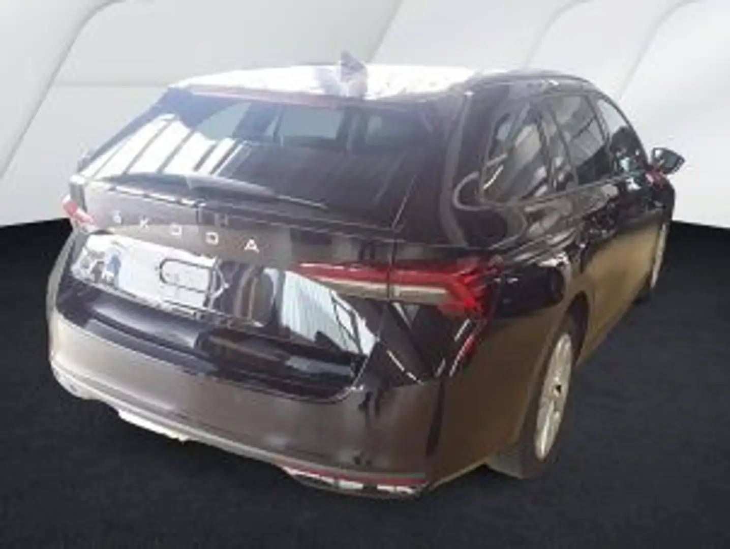 Skoda Octavia Combi Selection 1.5 TSI*NAVI*SHZ*KAM*17Z Schwarz - 2