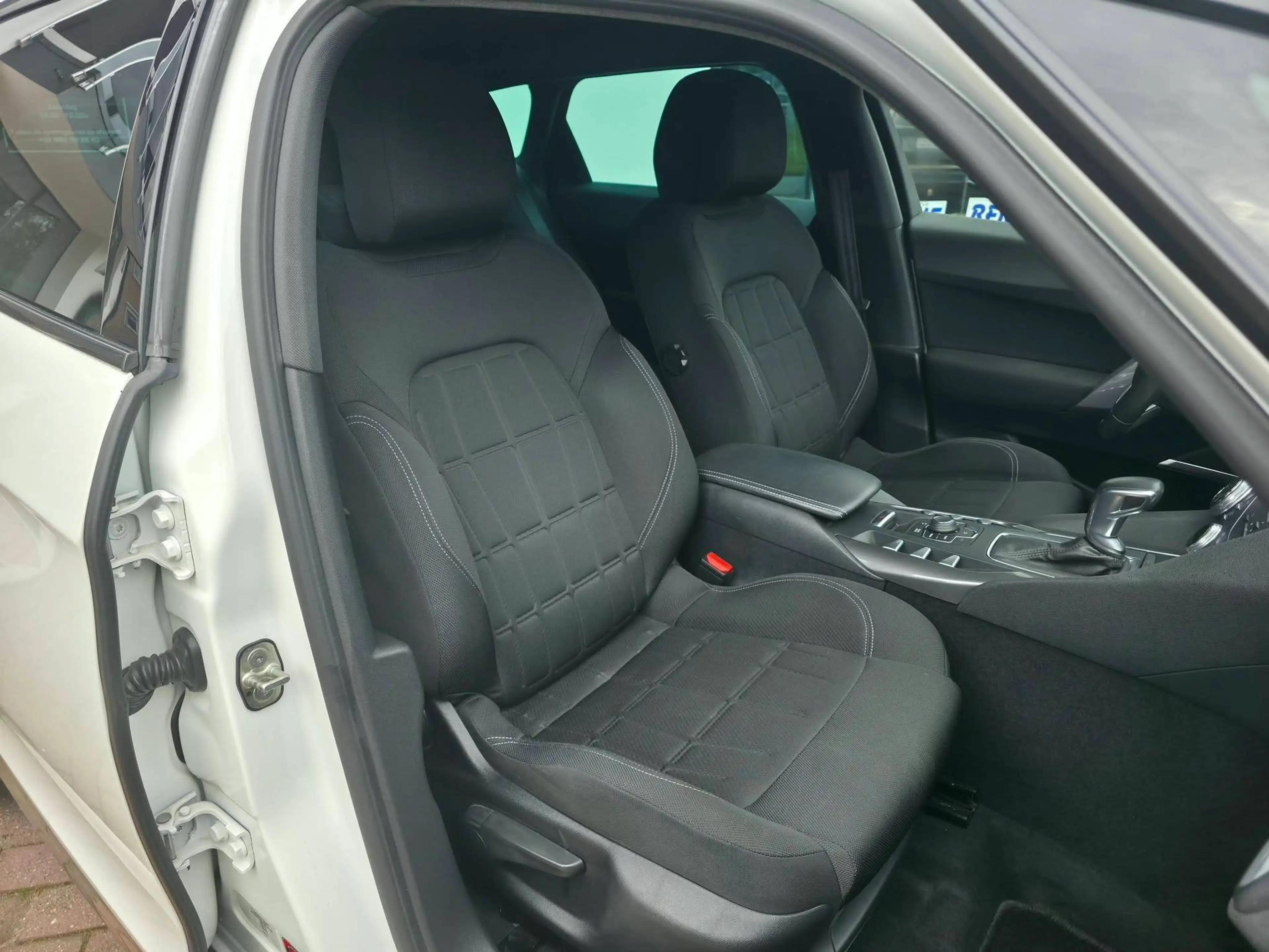 Citroen DS5 1.6 i Automaat 12 M Garantie — photo 11