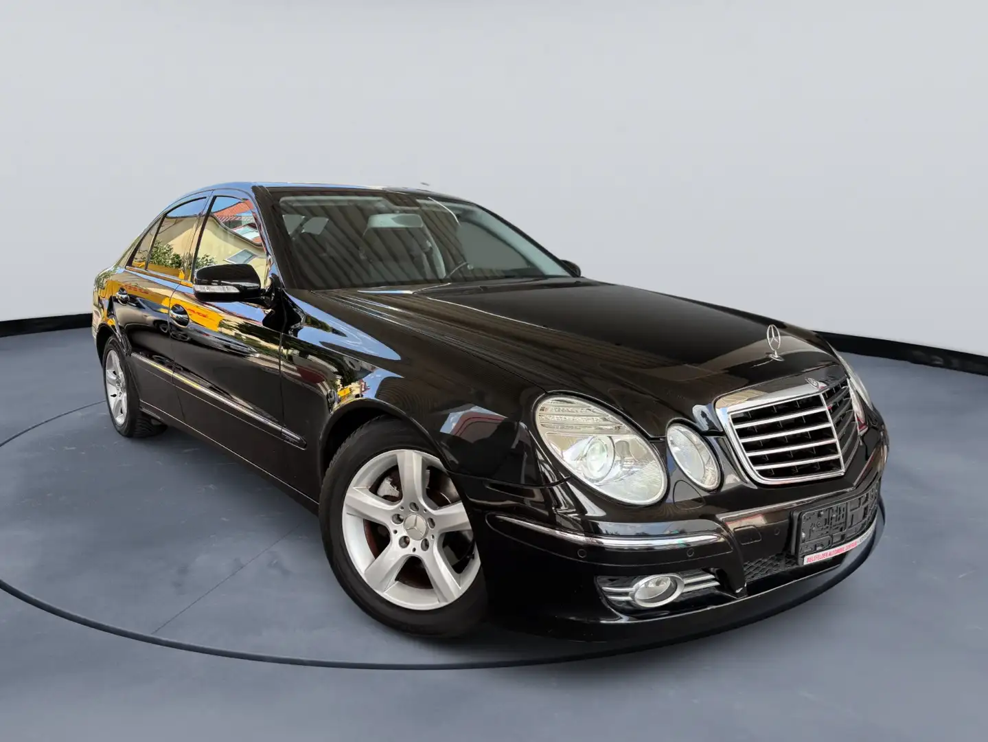 Mercedes-Benz E 200 E 200 Kompressor Schwarz - 1