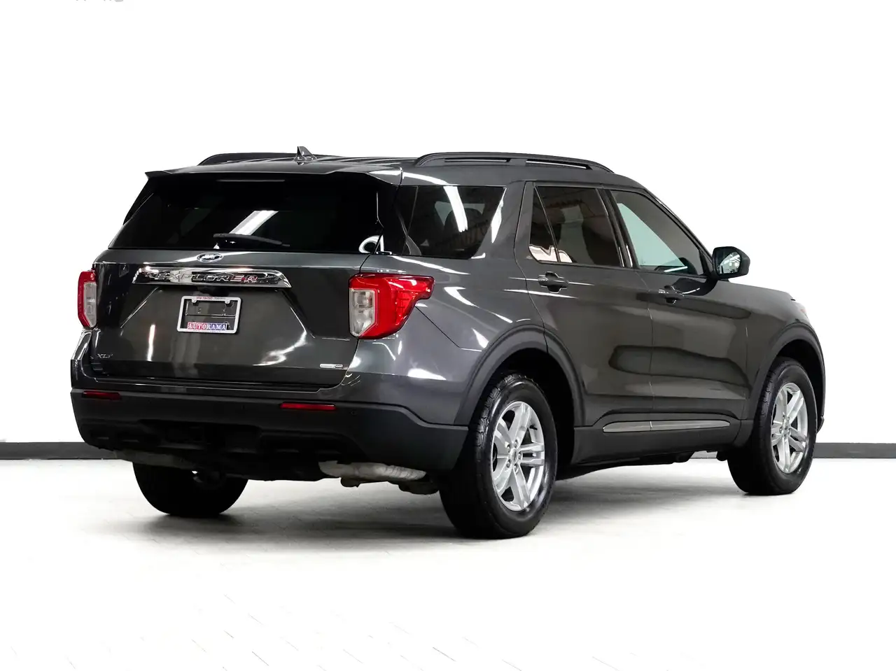 Ford Explorer снимка Ford Explorer