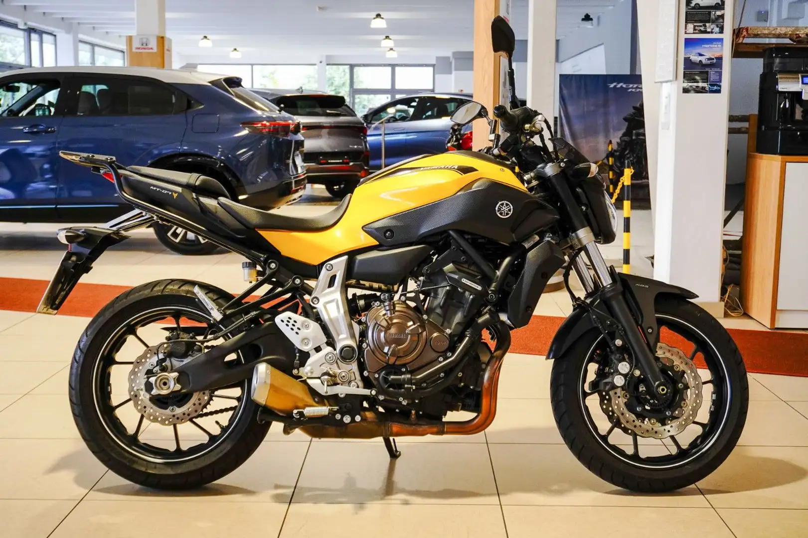 Yamaha MT-07 ABS Topcase! Jaune - 1