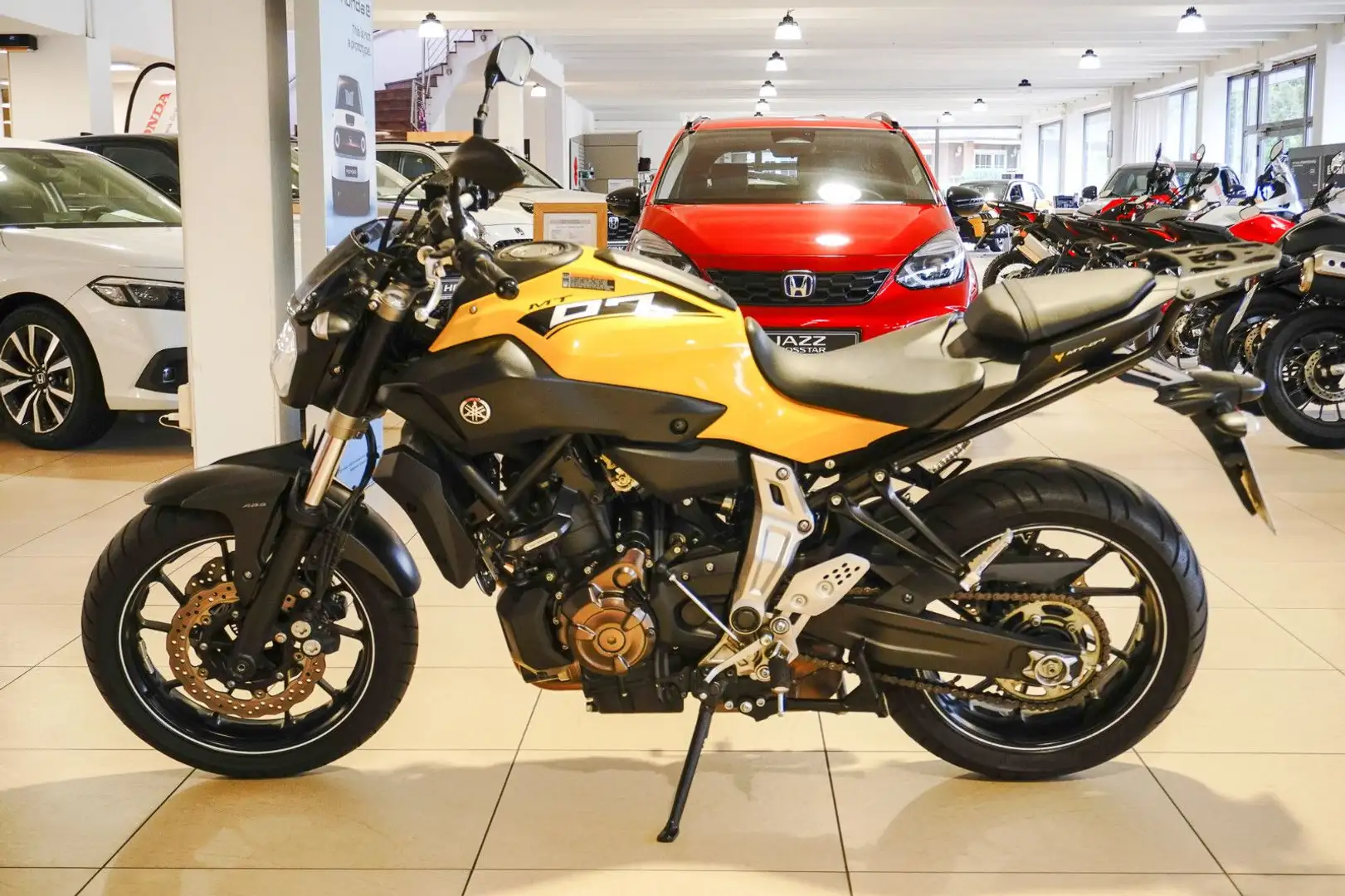 Yamaha MT-07 ABS Topcase! Jaune - 2