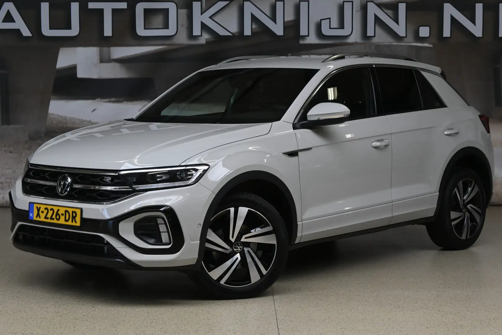 Volkswagen T-Roc 1.5 TSI 150pk R-Line Business | Keyless | Elek. kl Gris - 2