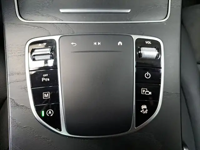 Mercedes-Benz GLC view 24