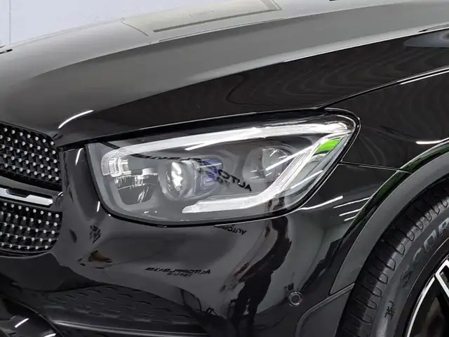 Mercedes-Benz GLC view 5