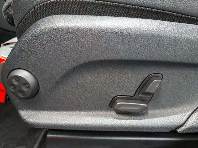 Mercedes-Benz GLC view 15