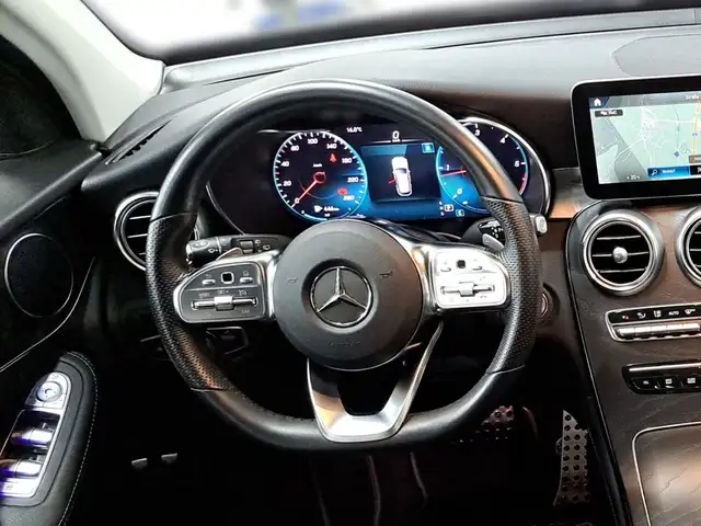 Mercedes-Benz GLC view 17