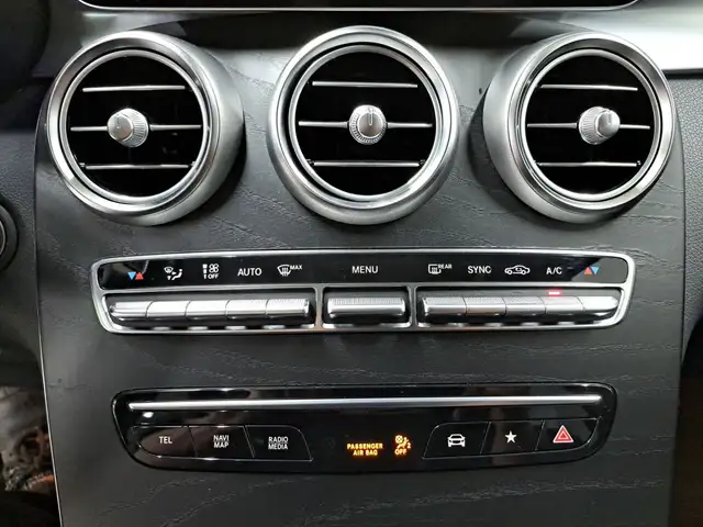 Mercedes-Benz GLC view 23