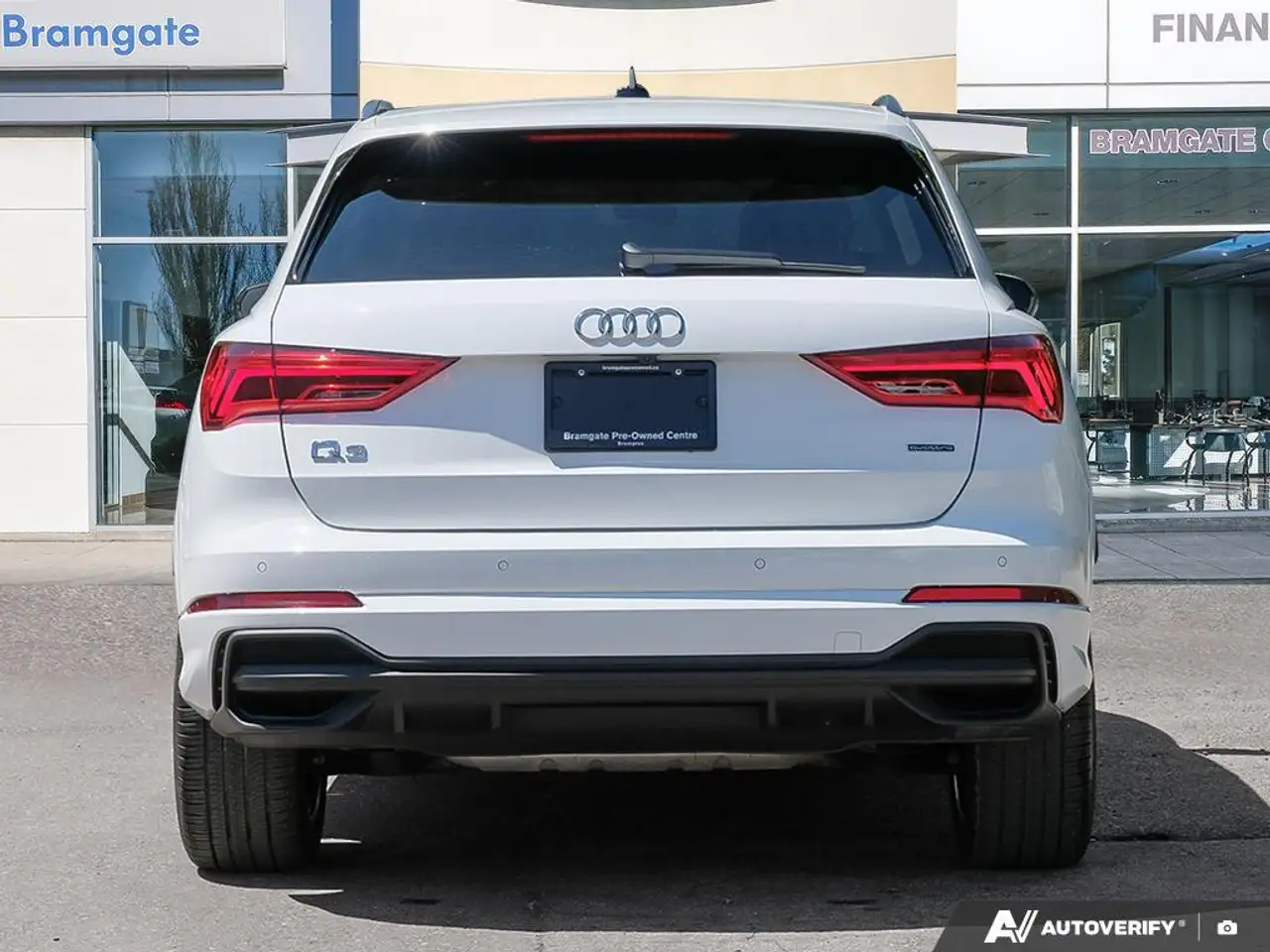 Audi Q3 снимка Audi Q3