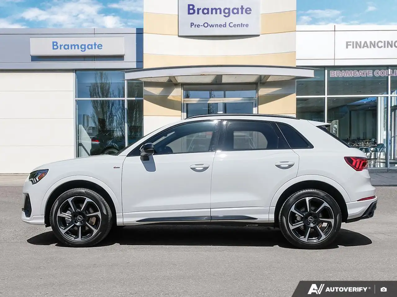 Audi Q3 снимка Audi Q3
