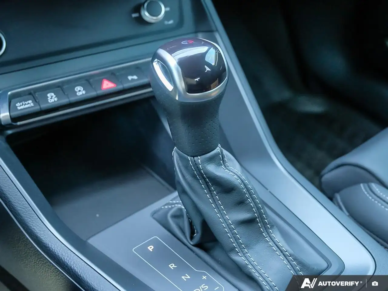 Audi Q3 снимка Audi Q3