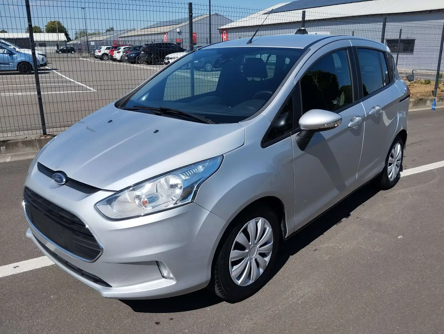 Ford B-Max 1.5 TDCi Trend S Gris - 1