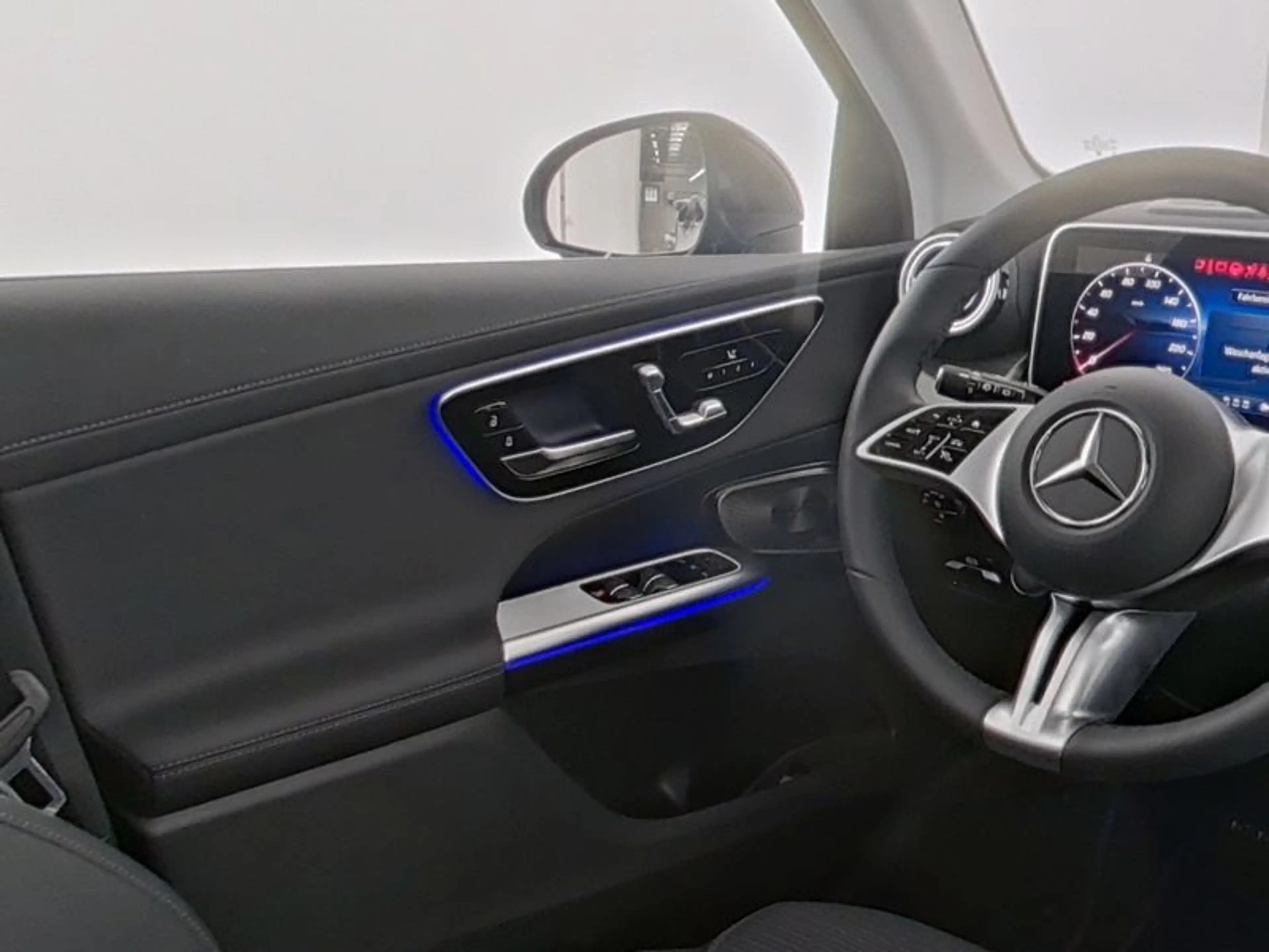 Mercedes-Benz GLC 300 de 4M , — photo 11