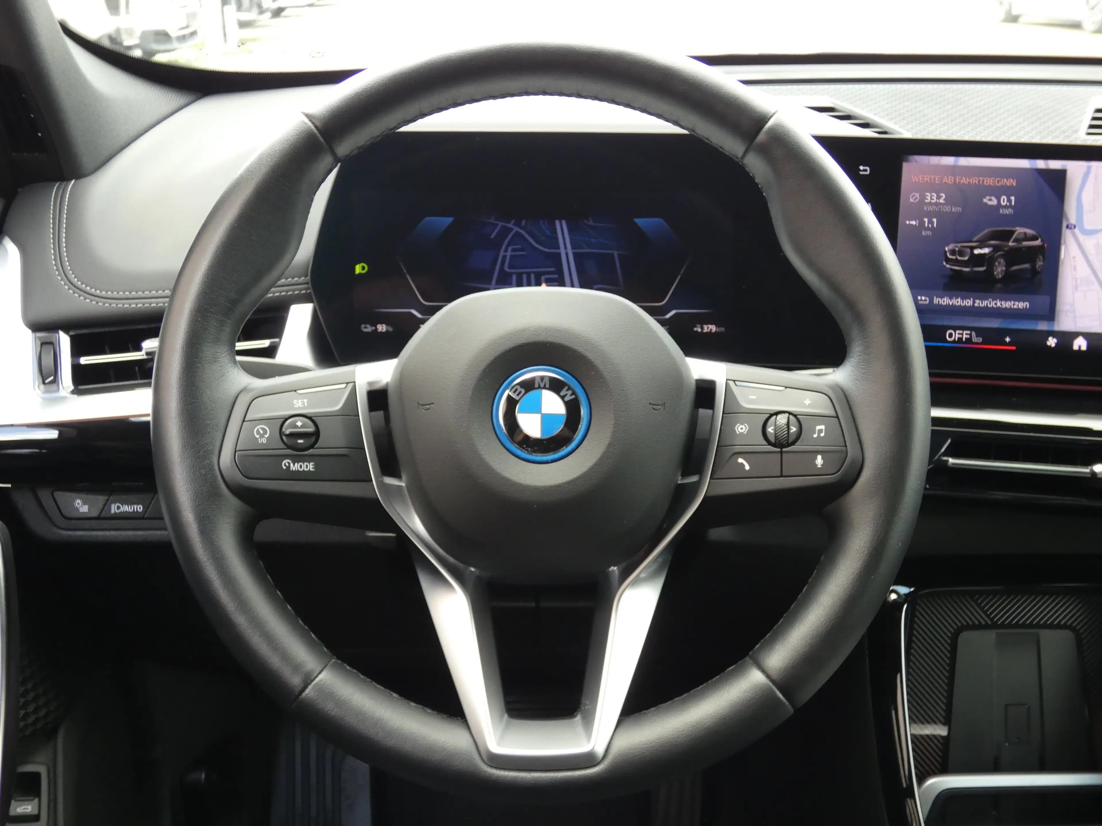 BMW iX1 xDrive30 xLine StHz+StKlima+Navi+Kamera+ACC — photo 15