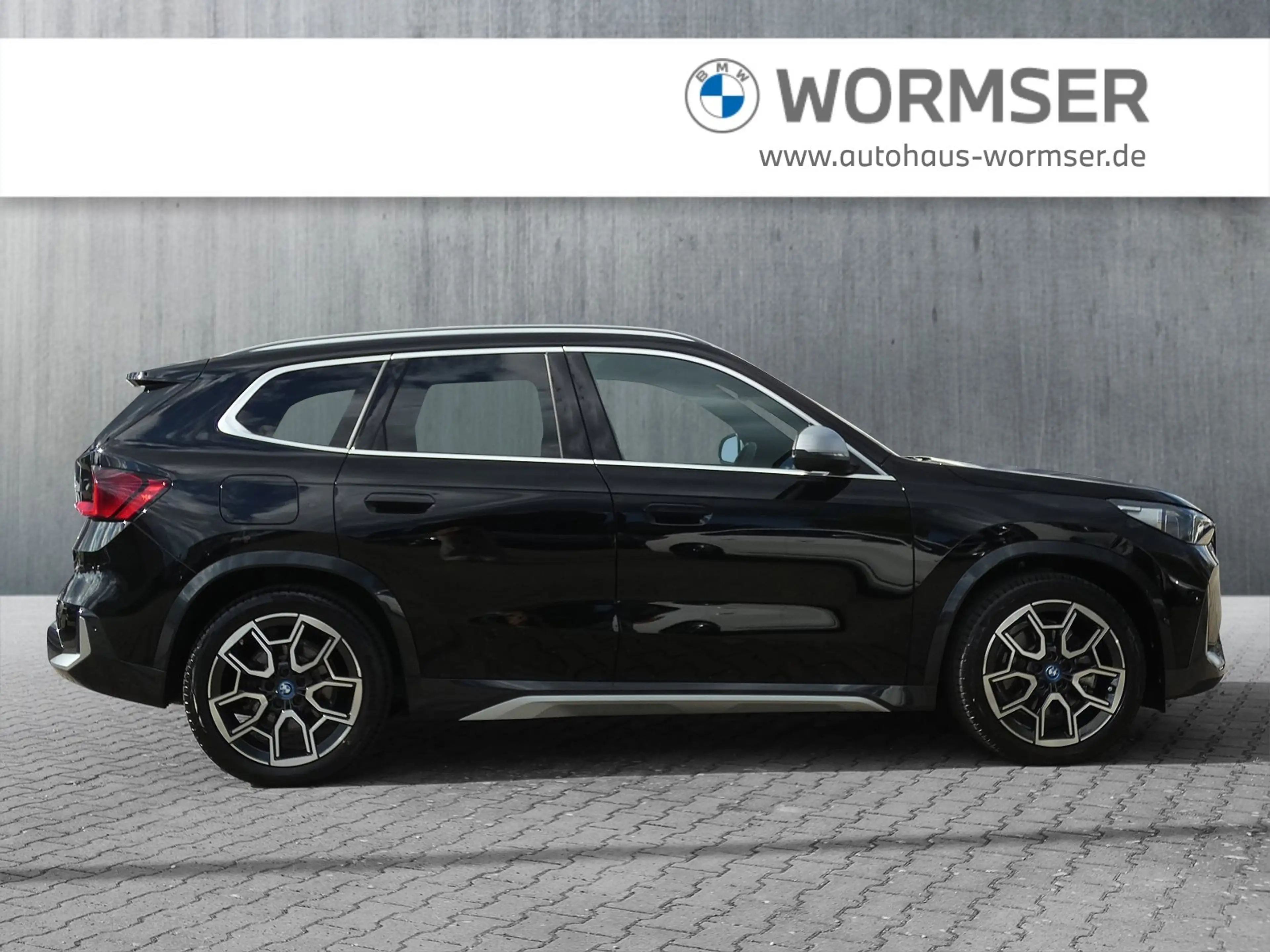 BMW iX1 xDrive30 xLine StHz+StKlima+Navi+Kamera+ACC — photo 4
