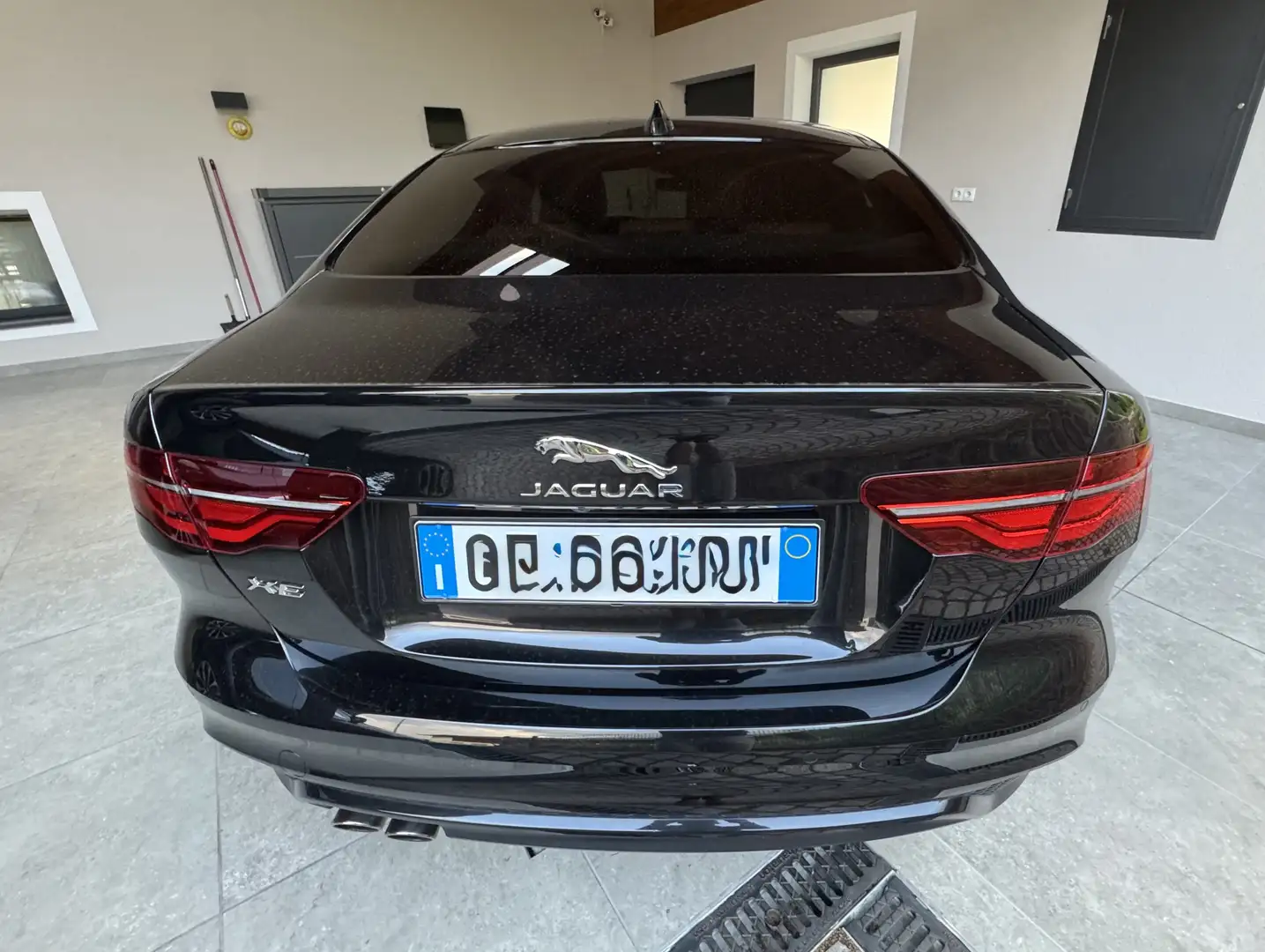 Jaguar XE D180 AWD Aut. R-Dynamic SE - 1