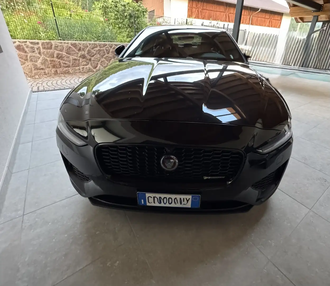 Jaguar XE D180 AWD Aut. R-Dynamic SE - 2