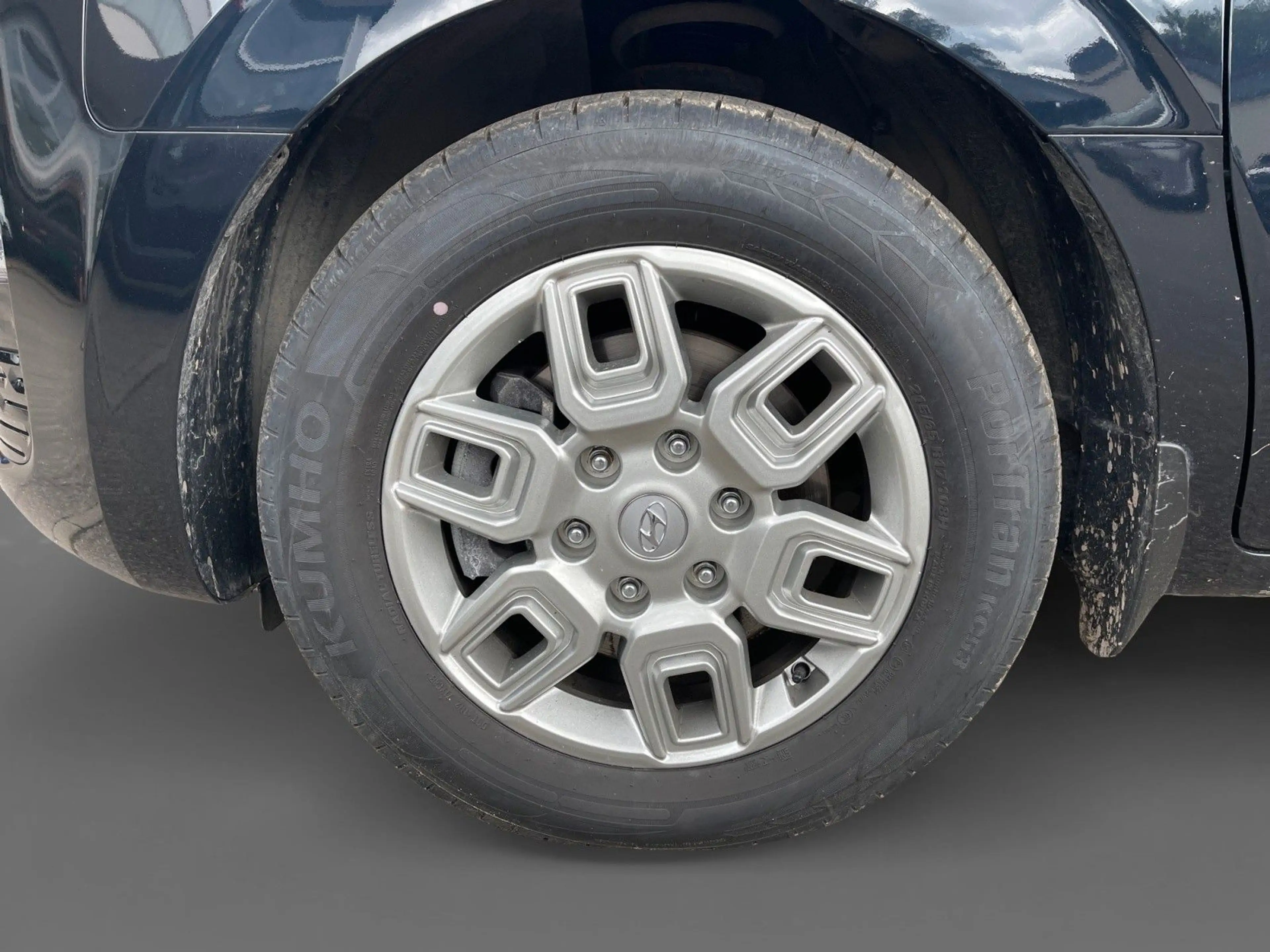 Hyundai STARIA Trend 9 Sitzer Easy- Access- Park Paket — photo 9