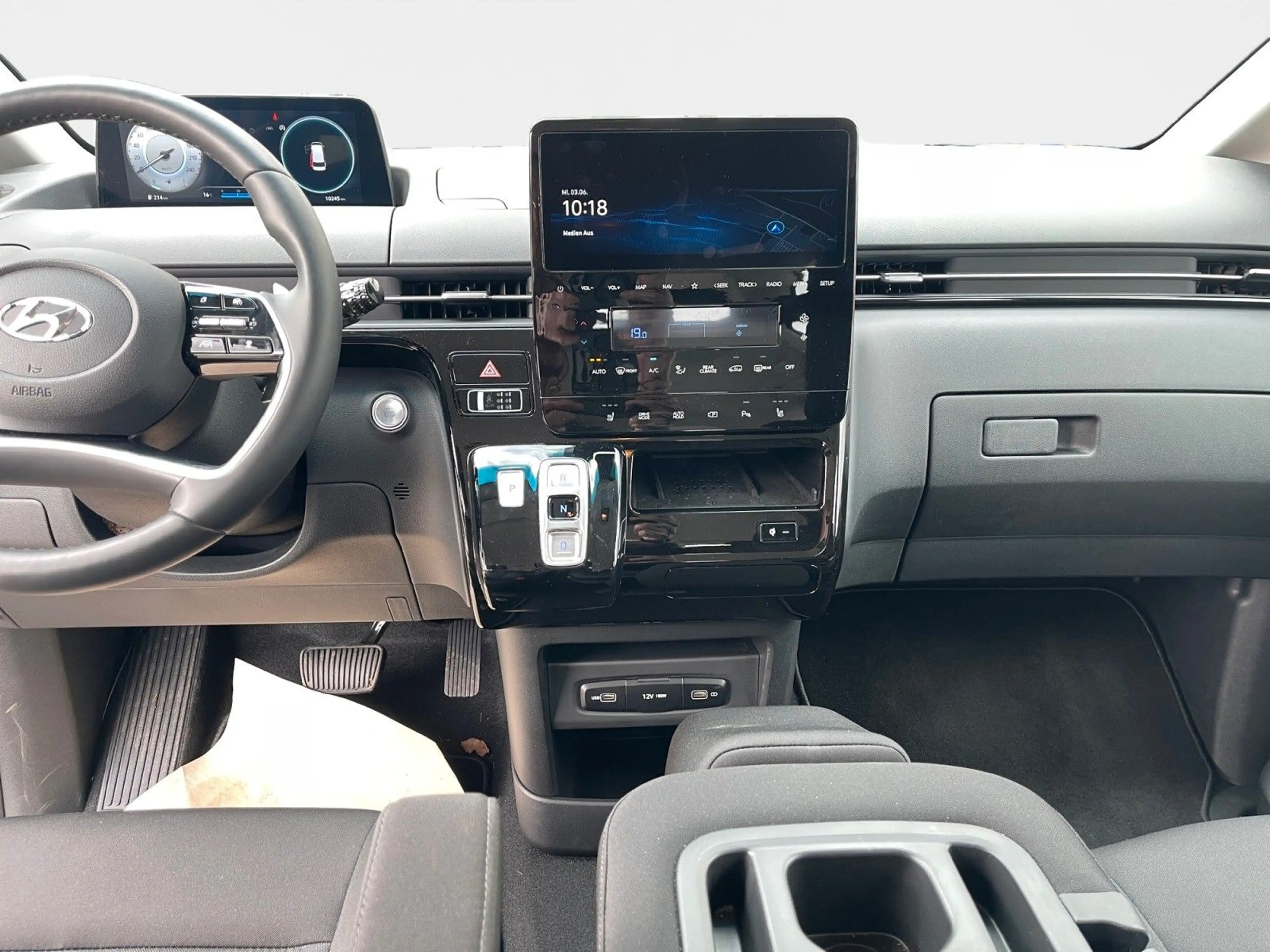 Hyundai STARIA Trend 9 Sitzer Easy- Access- Park Paket — photo 12