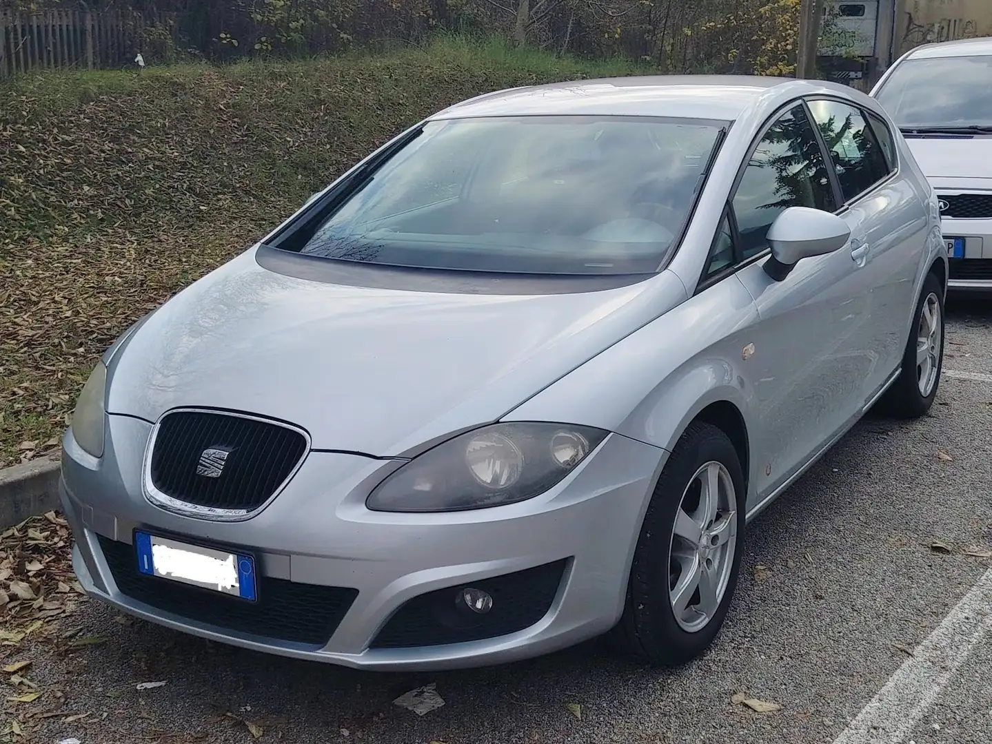 SEAT Leon Leon 1.6 tdi cr Sport Argento - 2