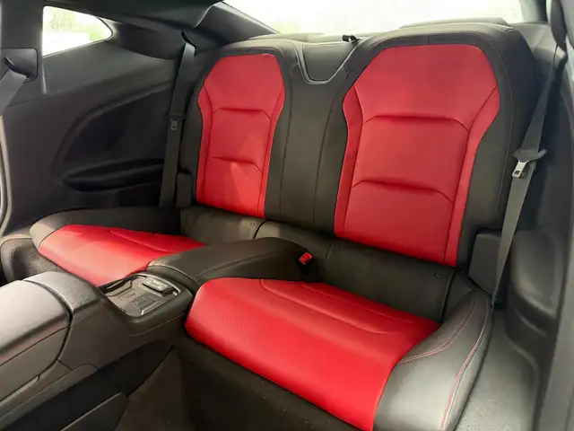 Chevrolet Camaro view 14