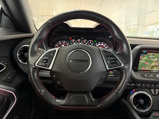 Chevrolet Camaro view 10